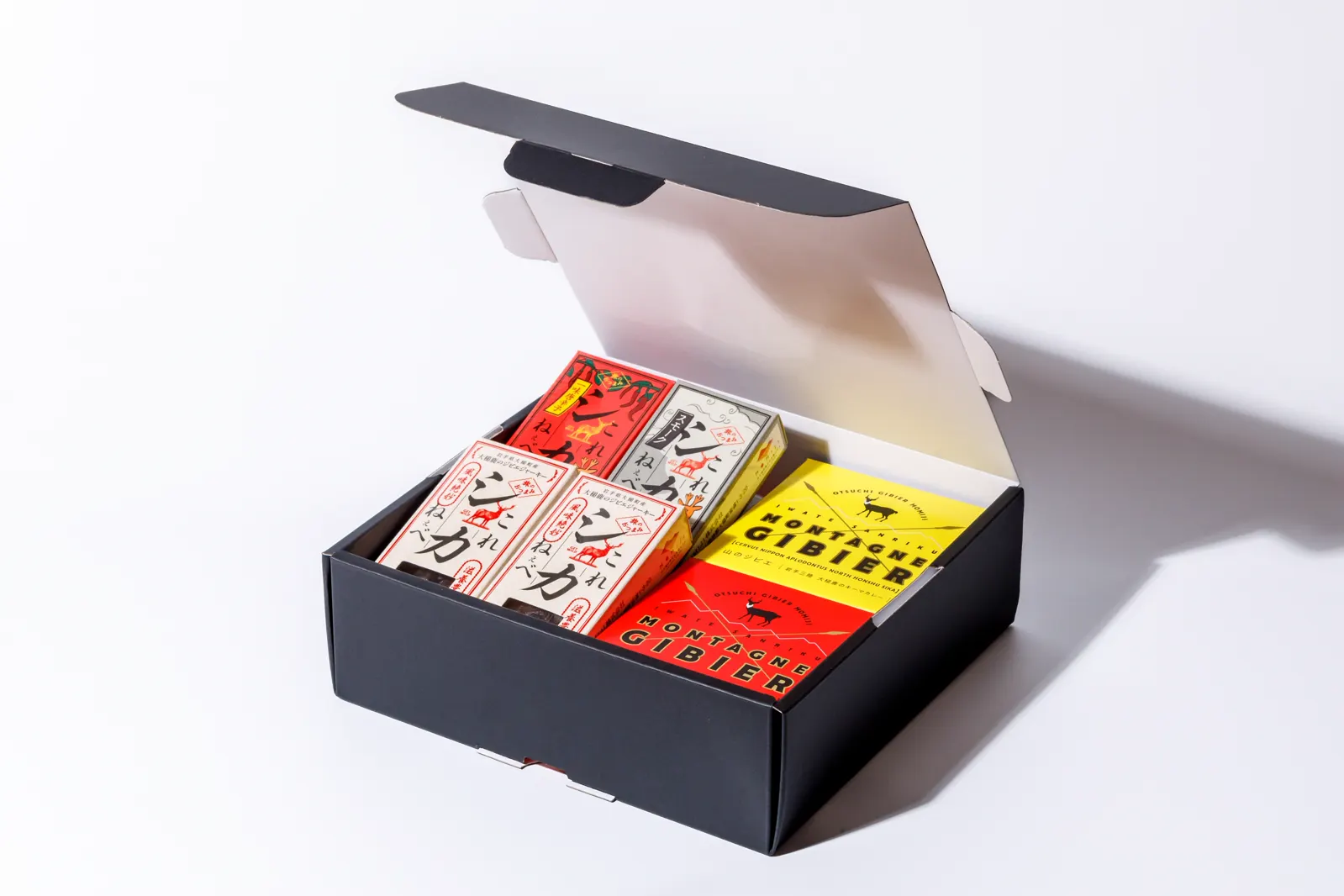 【常温ギフト便】鹿肉缶詰2缶＋鹿肉ジャーキー4個詰め合わせセット · MOMIJI株式会社 / 大槌ジビエ